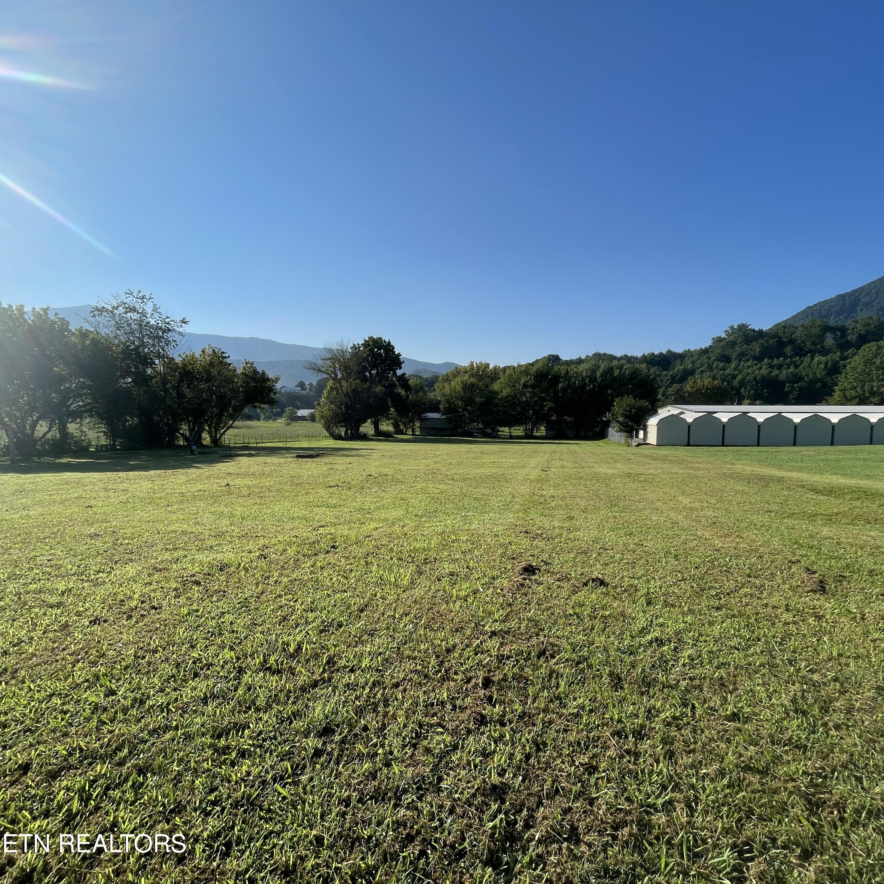 3769 Wears Valley Road, Unit 3 Sevierville, TN 37862 - Photo 20 of 22 20250818_130555742_iOS