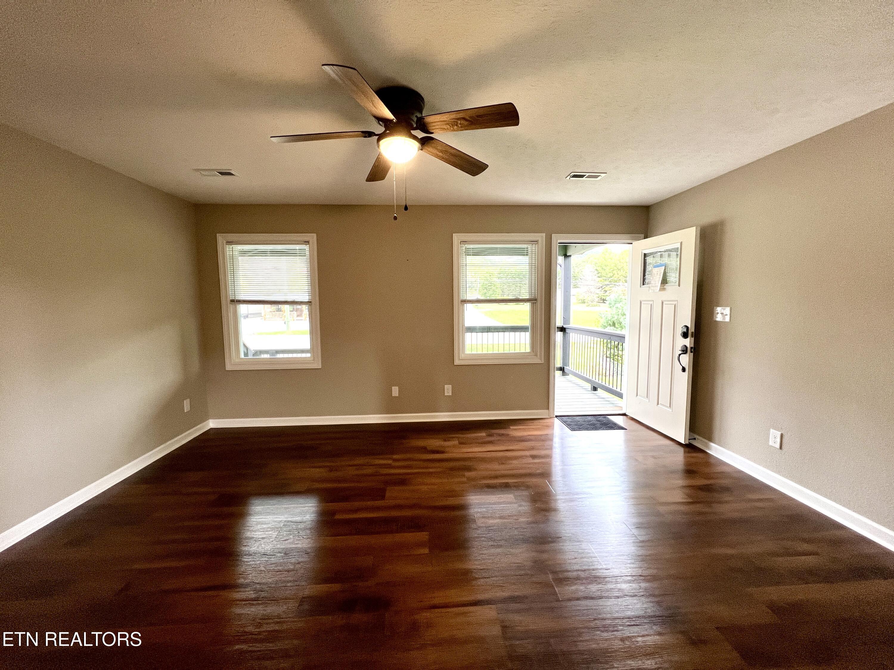 3769 Wears Valley Road, Unit 3 Sevierville, TN 37862 - Photo 5 of 22 20251007_182332158_iOS