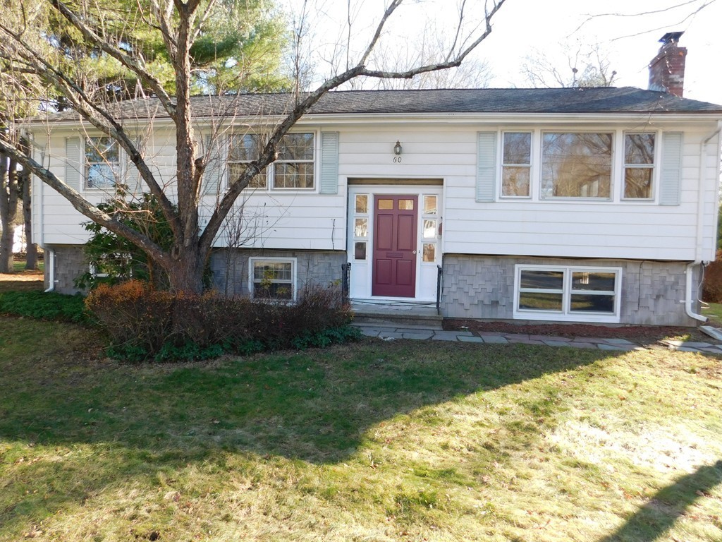 60 Hemlock Drive Attleboro, MA 02703 - Photo 3 of 13 Gallery Image 3
