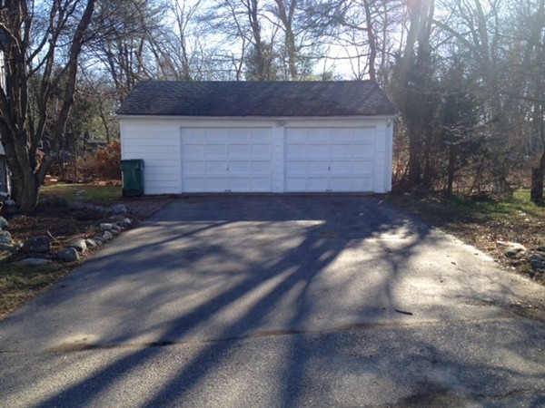 60 Hemlock Drive Attleboro, MA 02703 - Photo 5 of 13 Gallery Image 5