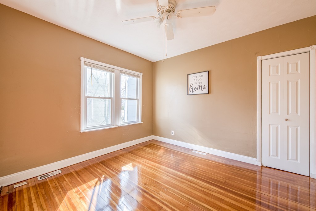 61-63 Eloise Street Springfield, MA 01118 - Photo 16 of 39