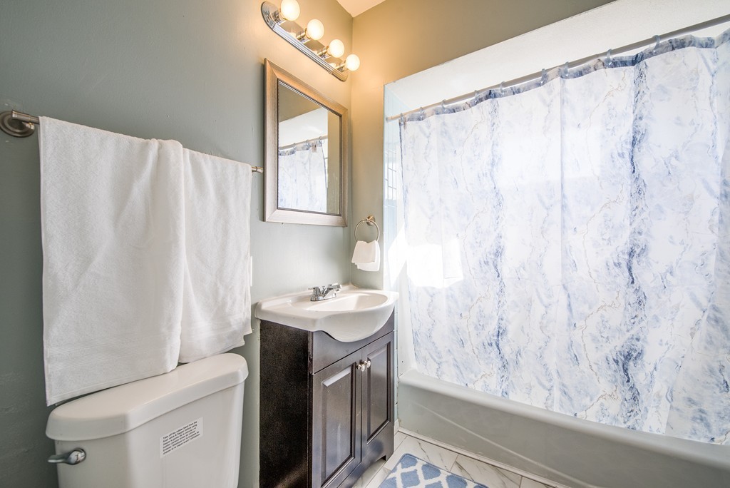 61-63 Eloise Street Springfield, MA 01118 - Photo 29 of 39