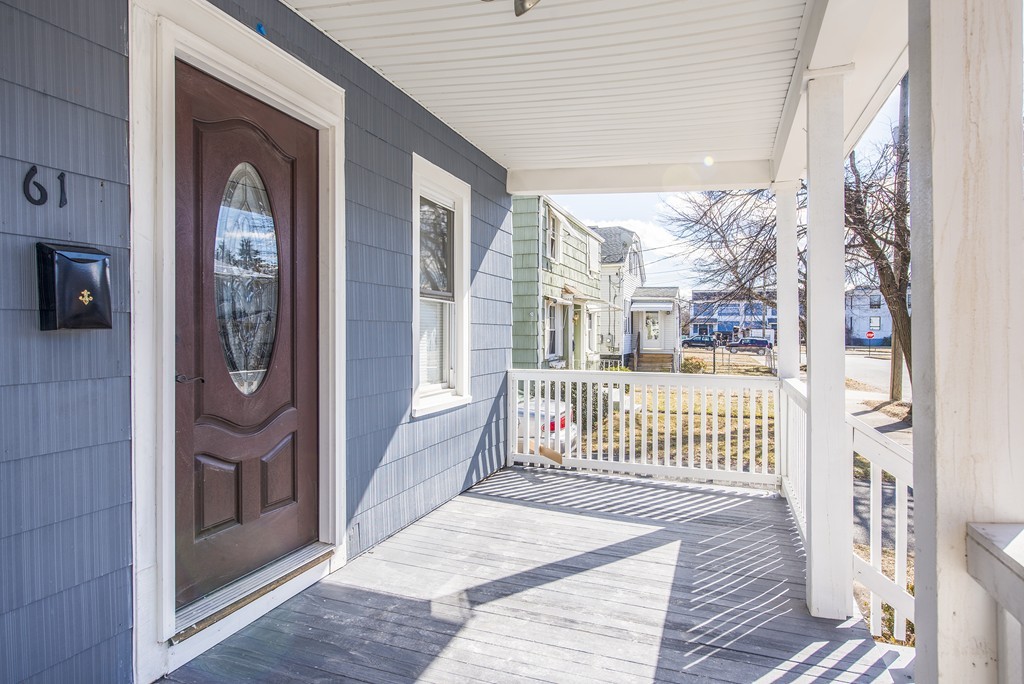 61-63 Eloise Street Springfield, MA 01118 - Photo 4 of 39