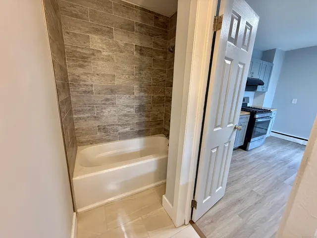 $2,500 | 748 Maple Street, Unit 3, Bridgeport, CT 06608