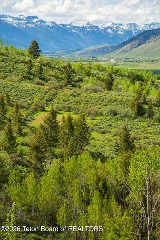 $15,000,000 | 7675 Highway 89, Jackson, WY 83001