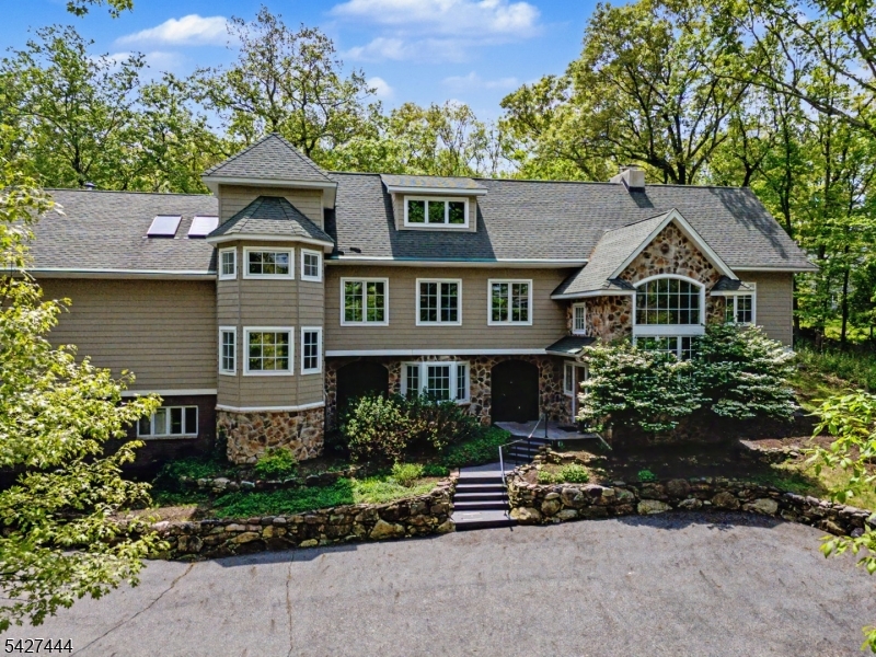 156 Kingsland Road Boonton, NJ 07005 - Photo 29 of 38 a front view of a house with a garden