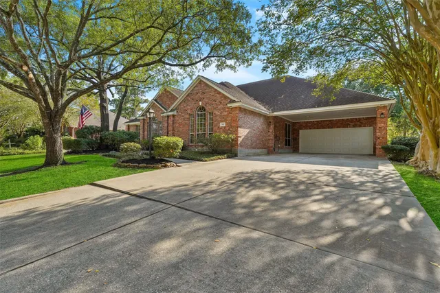 $349,900 | 20403 Atascocita Shores Drive, Humble, TX 77346