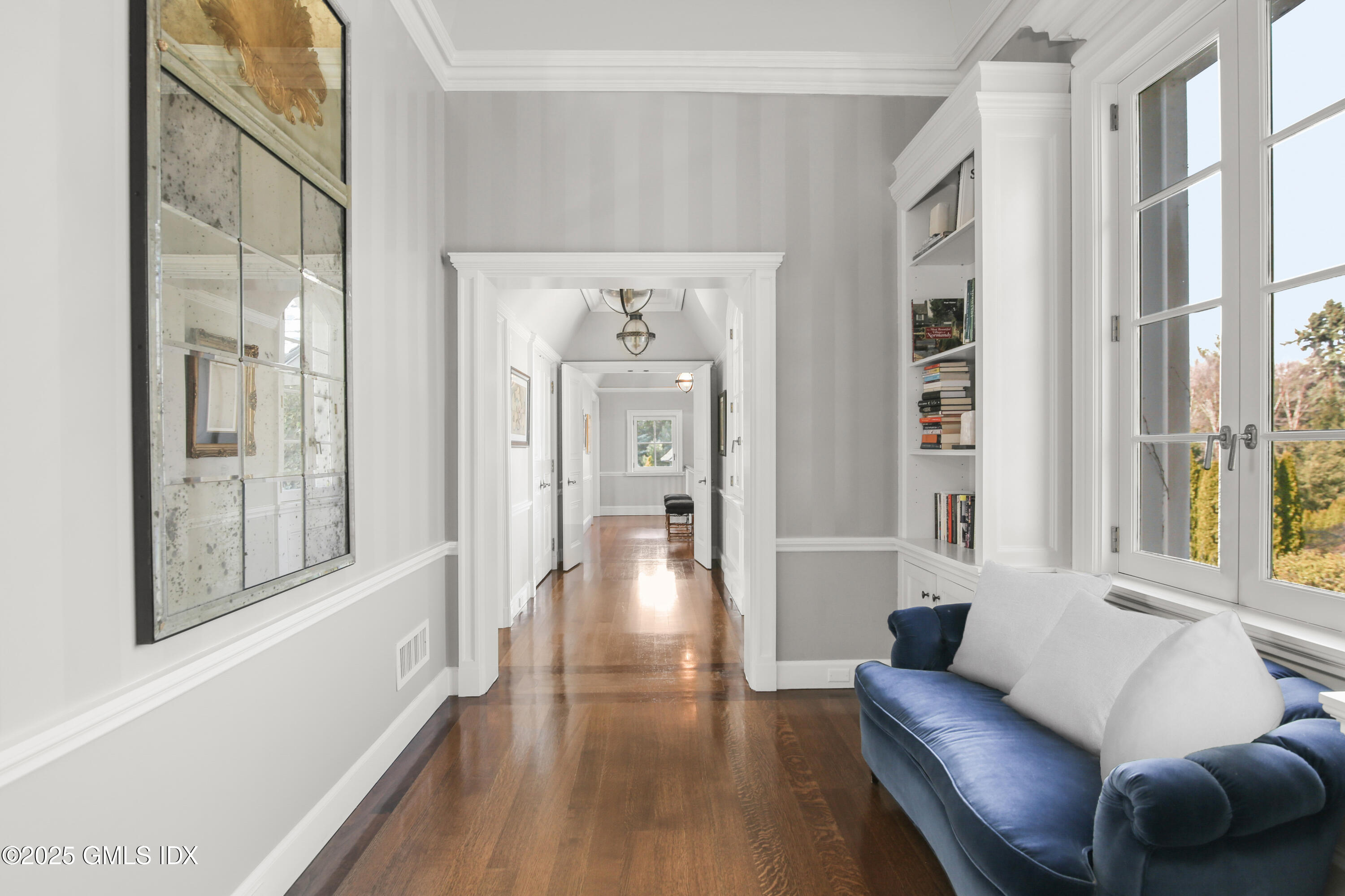 88 Cedar Cliff Road Riverside, CT 06878 - Photo 17 of 36 Second Level Hall