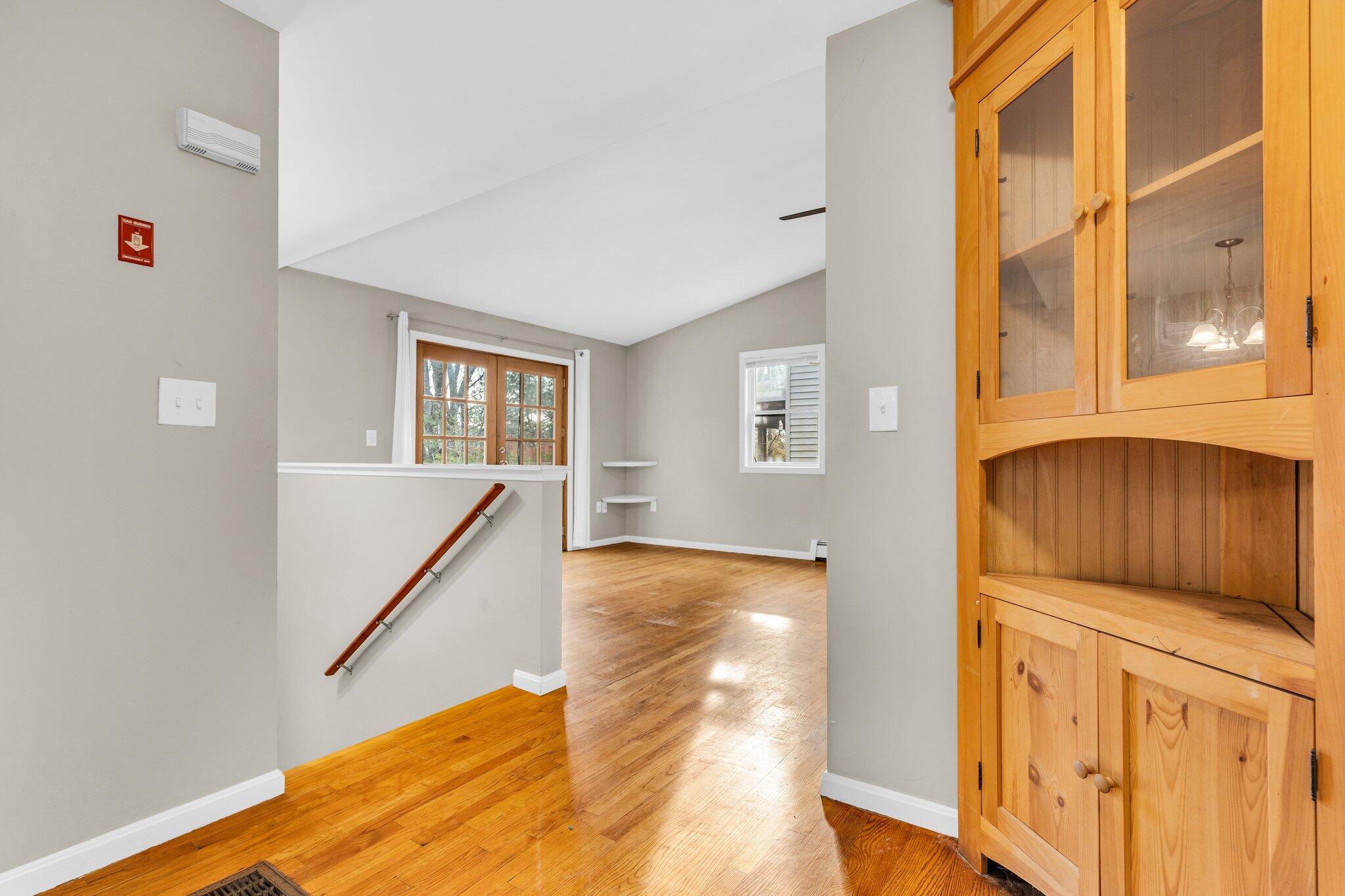 191 Main Street Windham, ME 04062 - Photo 11 of 49 Hallway