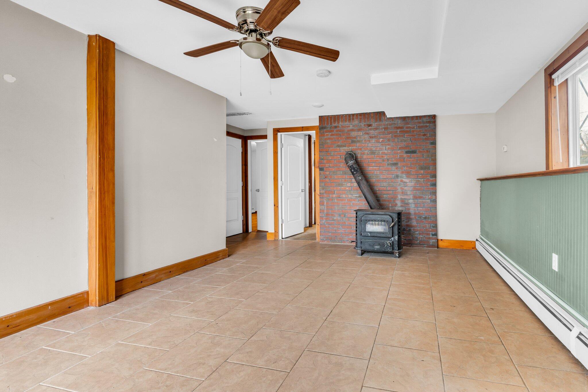 191 Main Street Windham, ME 04062 - Photo 22 of 49 Family Room