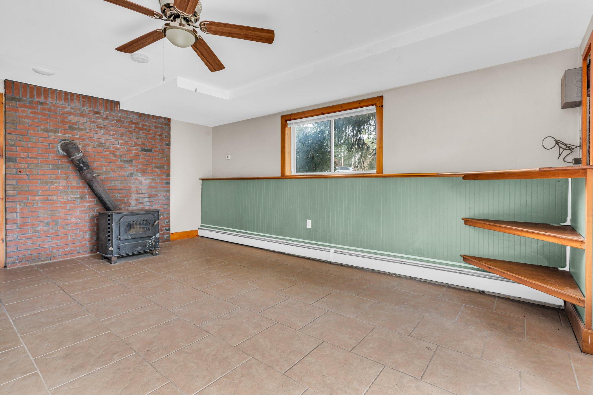 191 Main Street Windham, ME 04062 - Photo 23 of 49 Family Room