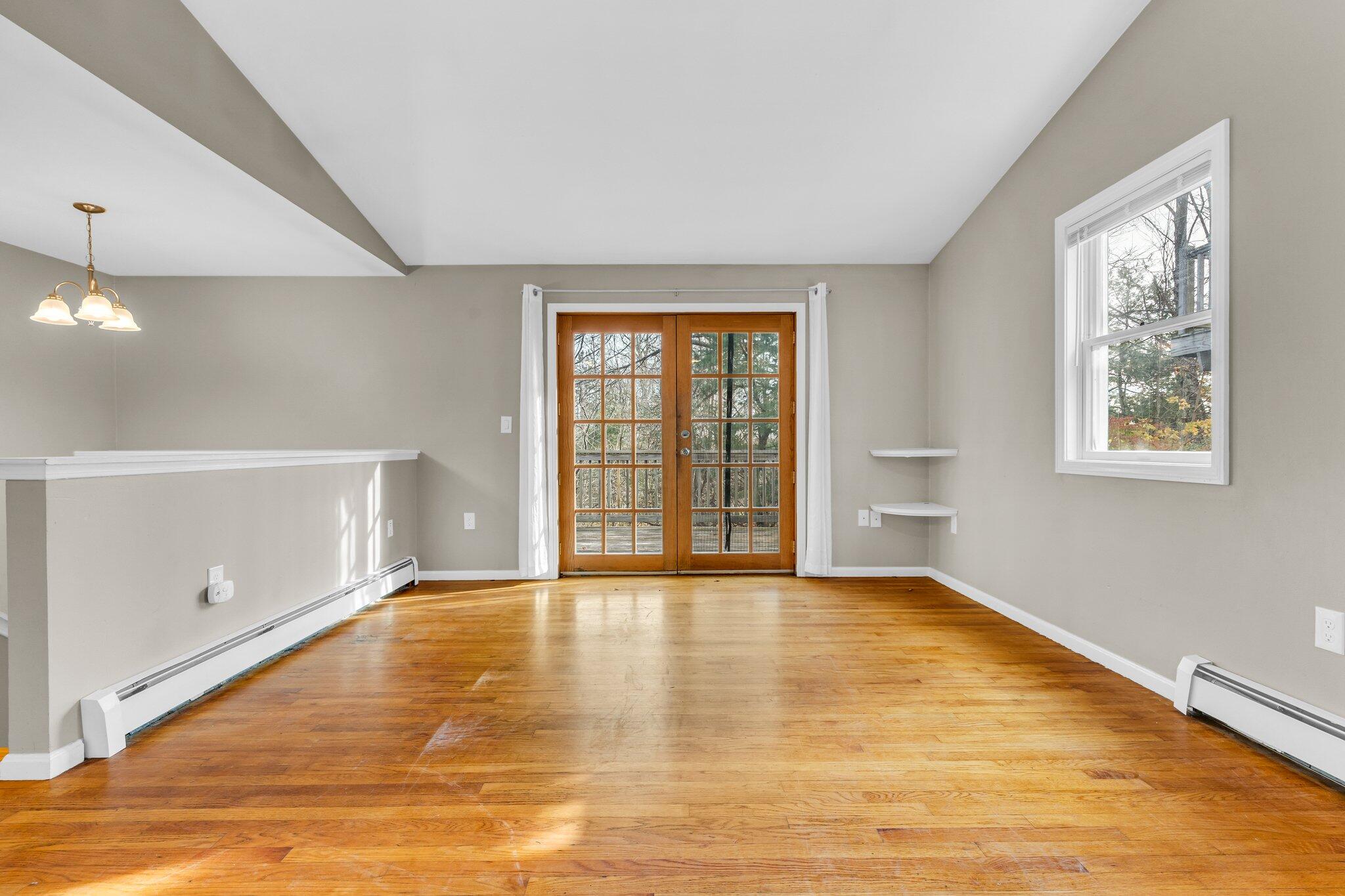 191 Main Street Windham, ME 04062 - Photo 7 of 49 Living Room