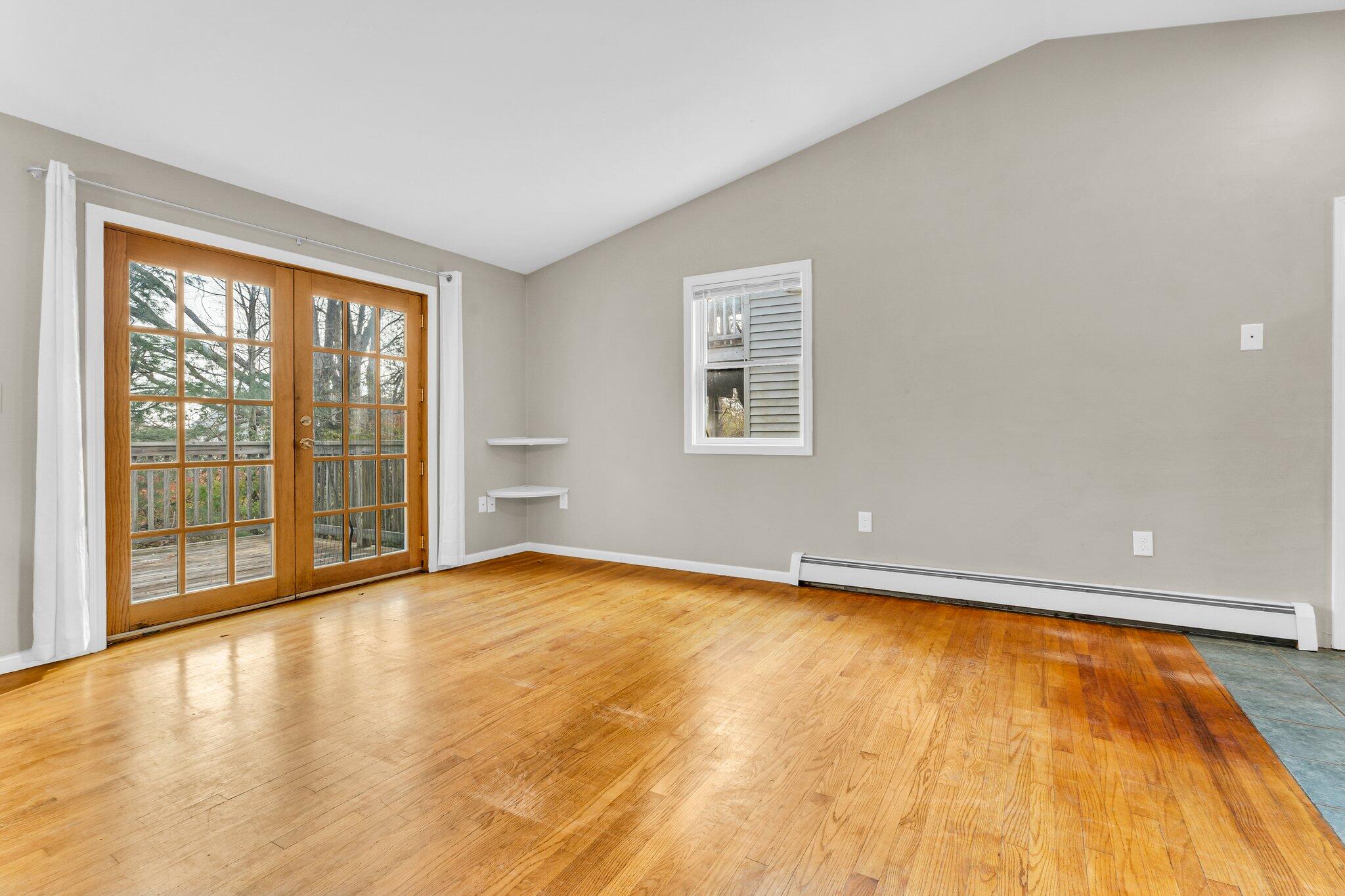 191 Main Street Windham, ME 04062 - Photo 10 of 49 Living Room