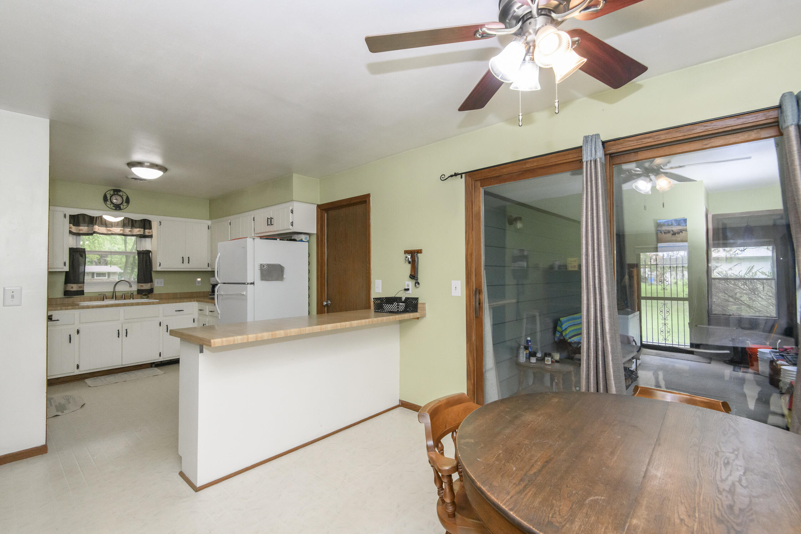 W229 Lake Park Circle Road Concord, WI 53066 - Photo 6 of 35 6