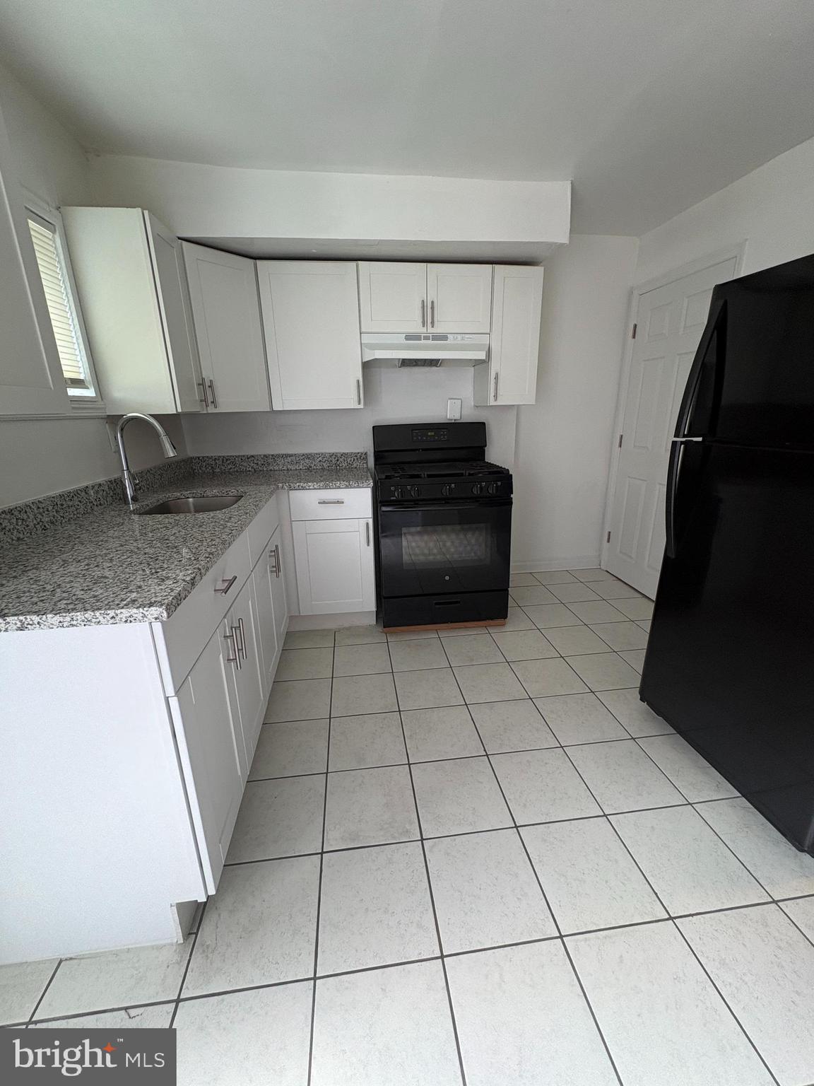3081 Alabama Road Camden, NJ 08104 - Photo 2 of 17