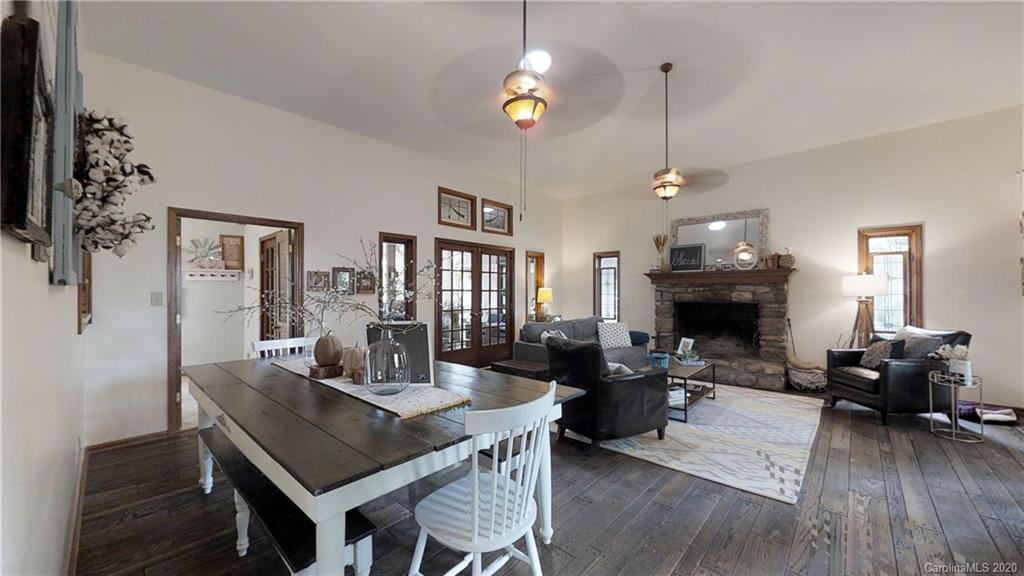 1708 Country Club Road Lincolnton, NC 28092 - Photo 2 of 21 Gallery Image 2