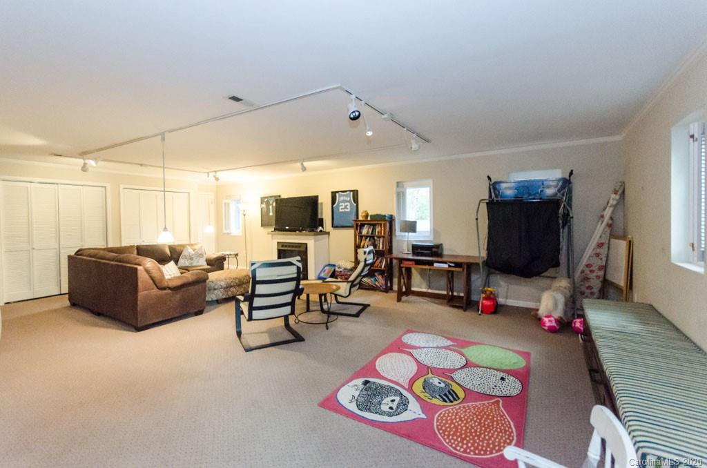 1708 Country Club Road Lincolnton, NC 28092 - Photo 8 of 21 Gallery Image 8