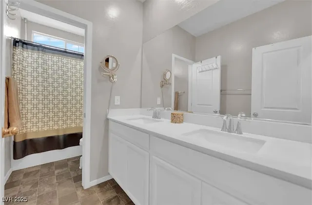 $2,400 | 2205 Ozzy Avenue, Unit 112, Henderson, NV 89012