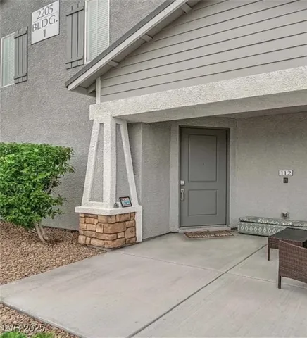$2,400 | 2205 Ozzy Avenue, Unit 112, Henderson, NV 89012