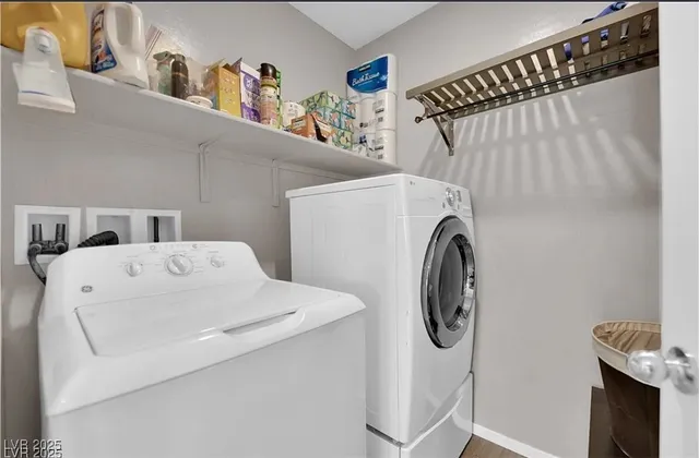 $2,400 | 2205 Ozzy Avenue, Unit 112, Henderson, NV 89012