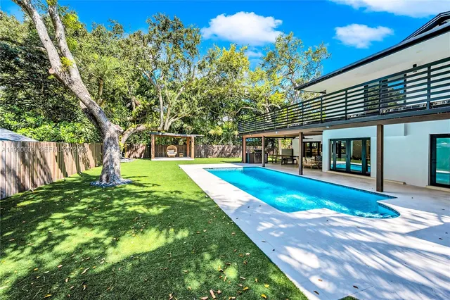 $15,000 | 11340 Southwest 74th Court, Pinecrest, FL 33156