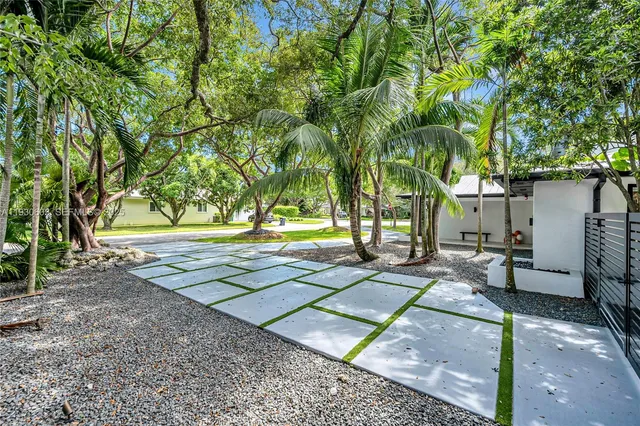 $16,000 | 11340 Southwest 74th Court, Pinecrest, FL 33156