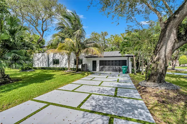 $16,000 | 11340 Southwest 74th Court, Pinecrest, FL 33156