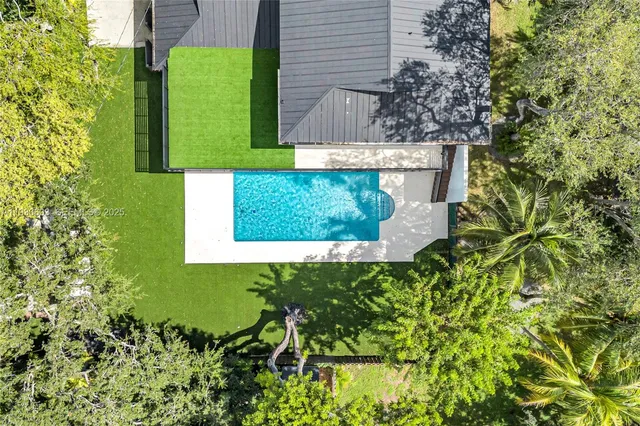 $16,000 | 11340 Southwest 74th Court, Pinecrest, FL 33156