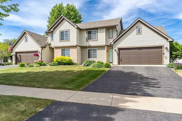 $645,000 | 3878-3880 North Trainer Road, Rockford, IL 61114