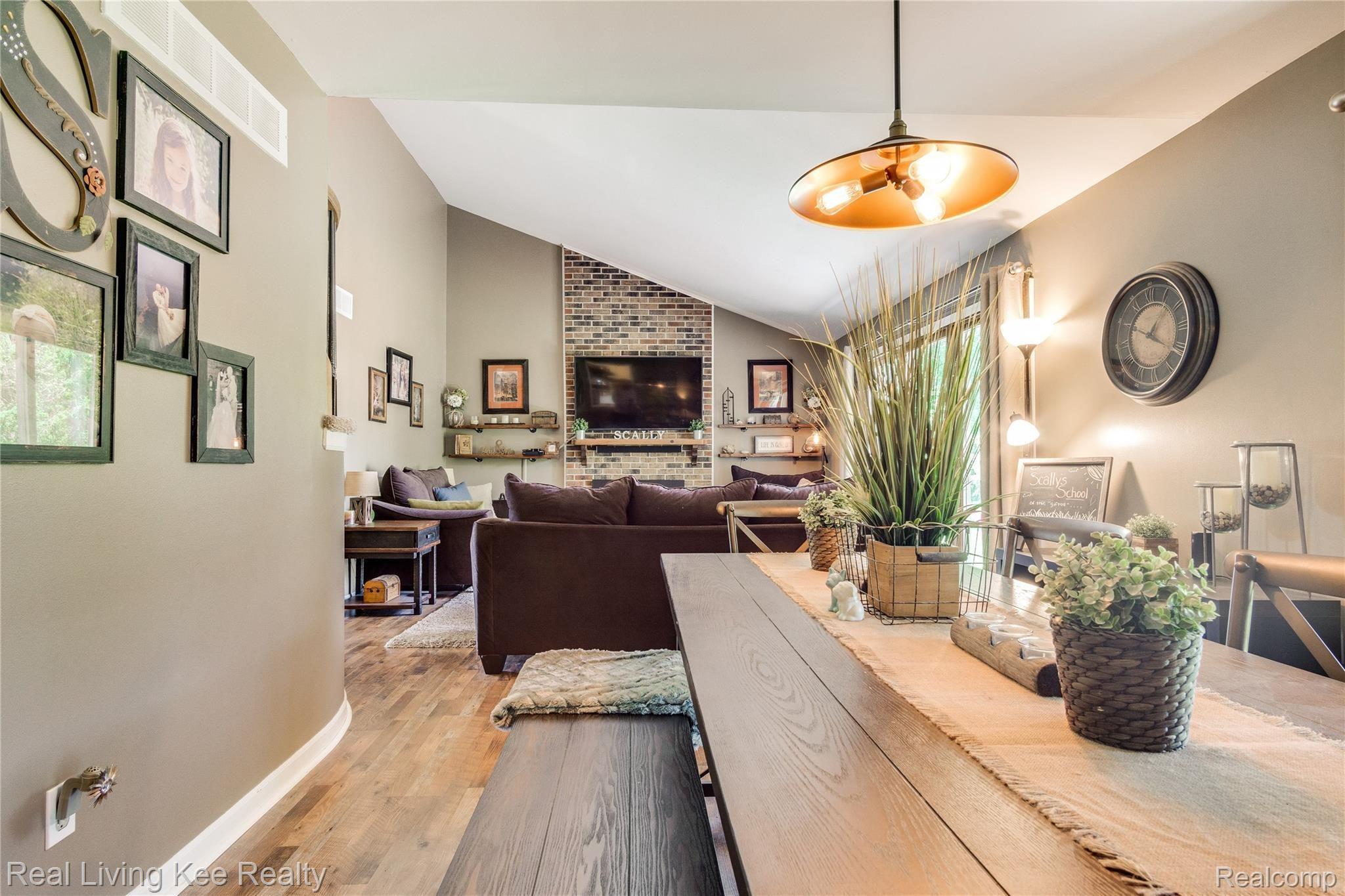 2786 Broadmoor Drive Rochester, MI 48309 - Photo 22 of 70 Interiors (10 of 45).jpg