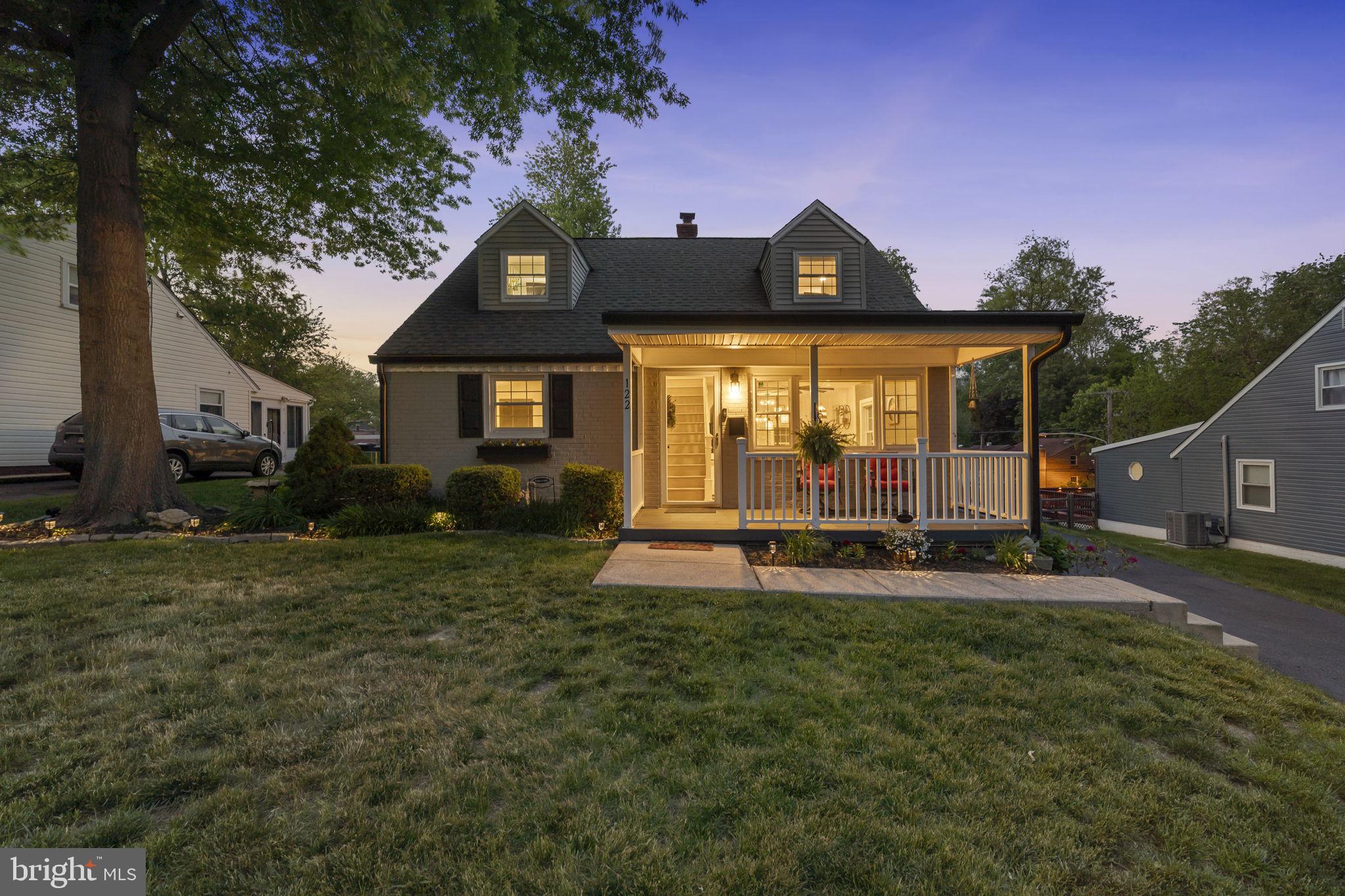 122 Roberts Road Brookhaven, PA 19015 - Photo 1 of 62