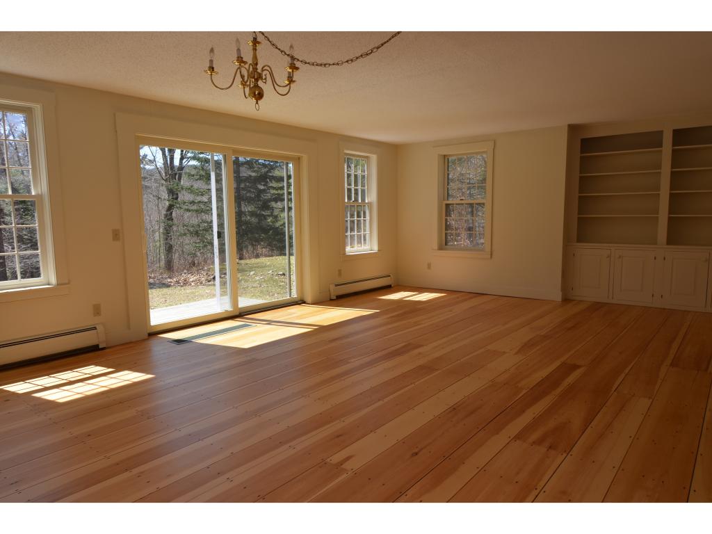 126 Meadow Brook Road New London, NH 03257 - Photo 4 of 23 Gallery Image 4