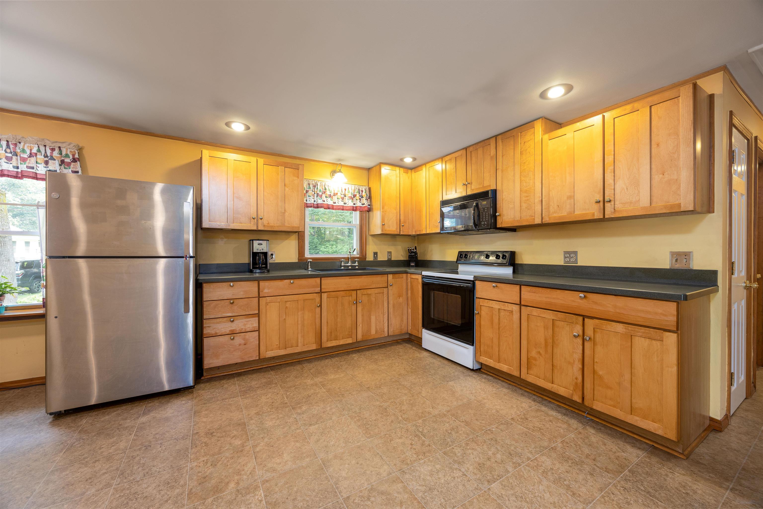 103 Joppa Road Merrimack, NH 03054 - Photo 9 of 27 Gallery Image 9