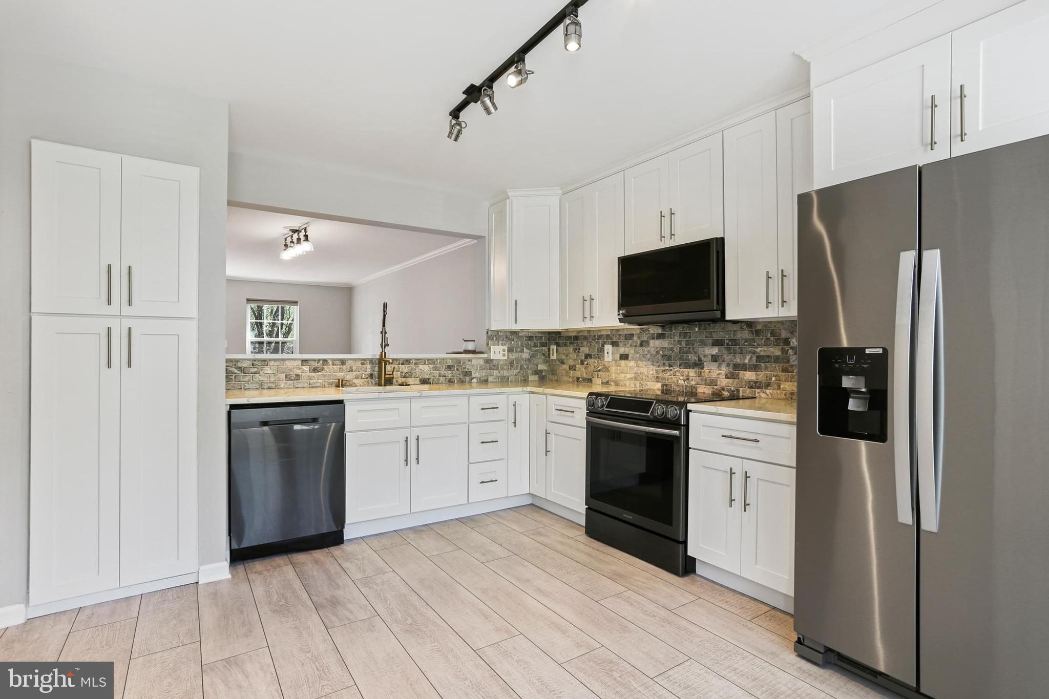 10949 Baskerville Road Reisterstown, MD 21136 - Photo 5 of 29 Gallery Image 5
