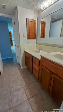 $2,000 | 2943 Moss Tree Street, San Antonio, TX 78232