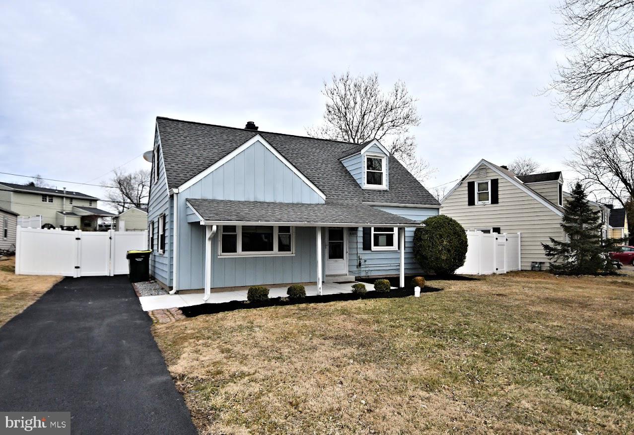 448 Manor Road Hatboro, PA 19040 - Photo 2 of 32 Gallery Image 2