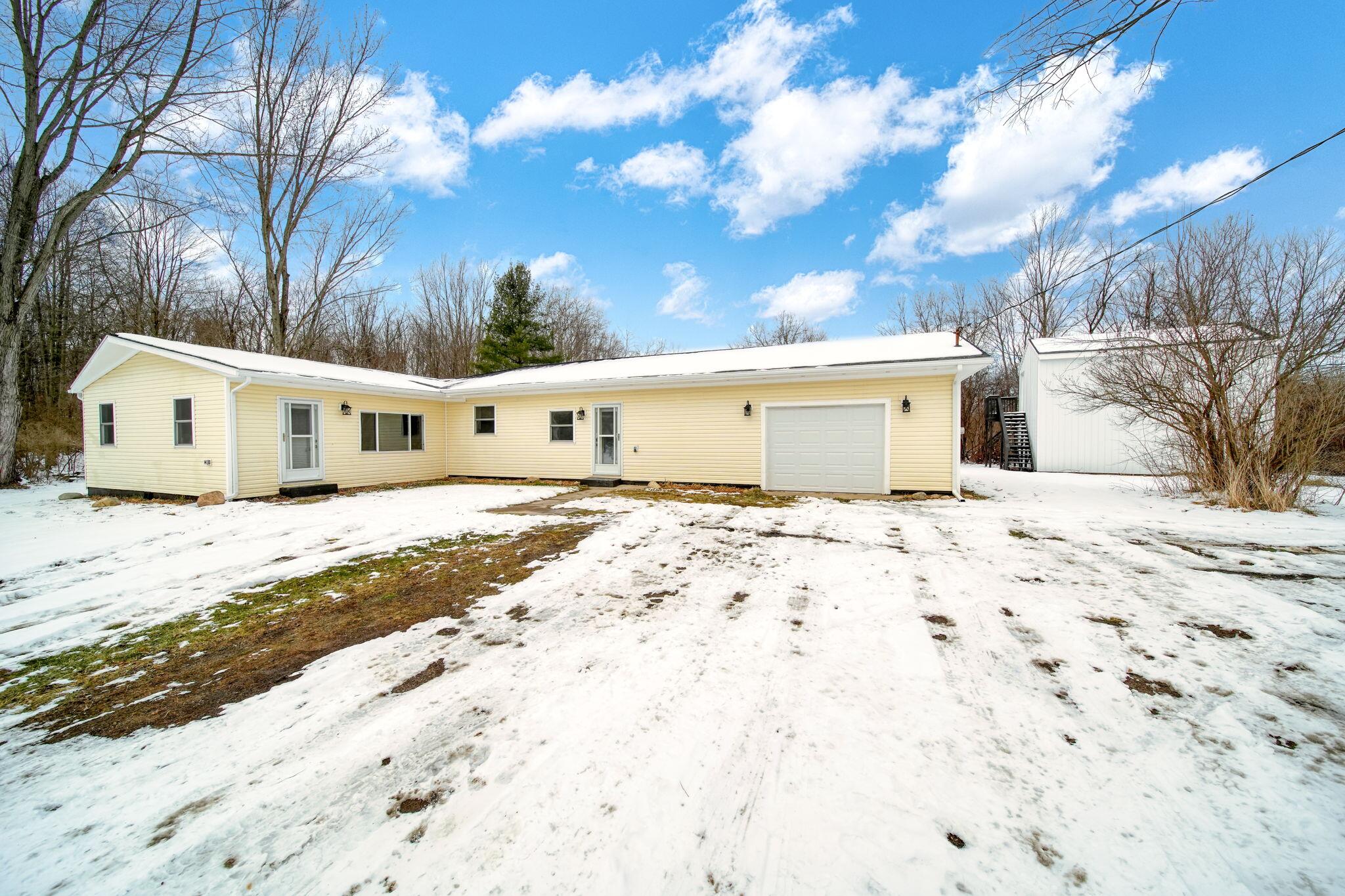 5884 Horace Road Jackson, MI 49201 - Photo 4 of 35 4-web-or-mls-DSC04560_HDR