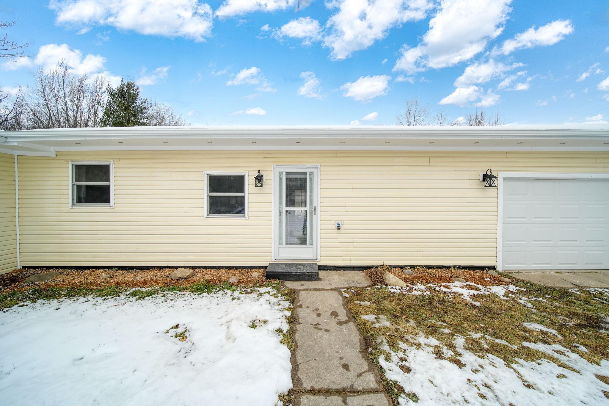 5884 Horace Road Jackson, MI 49201 - Photo 6 of 35 6-web-or-mls-DSC04550_HDR