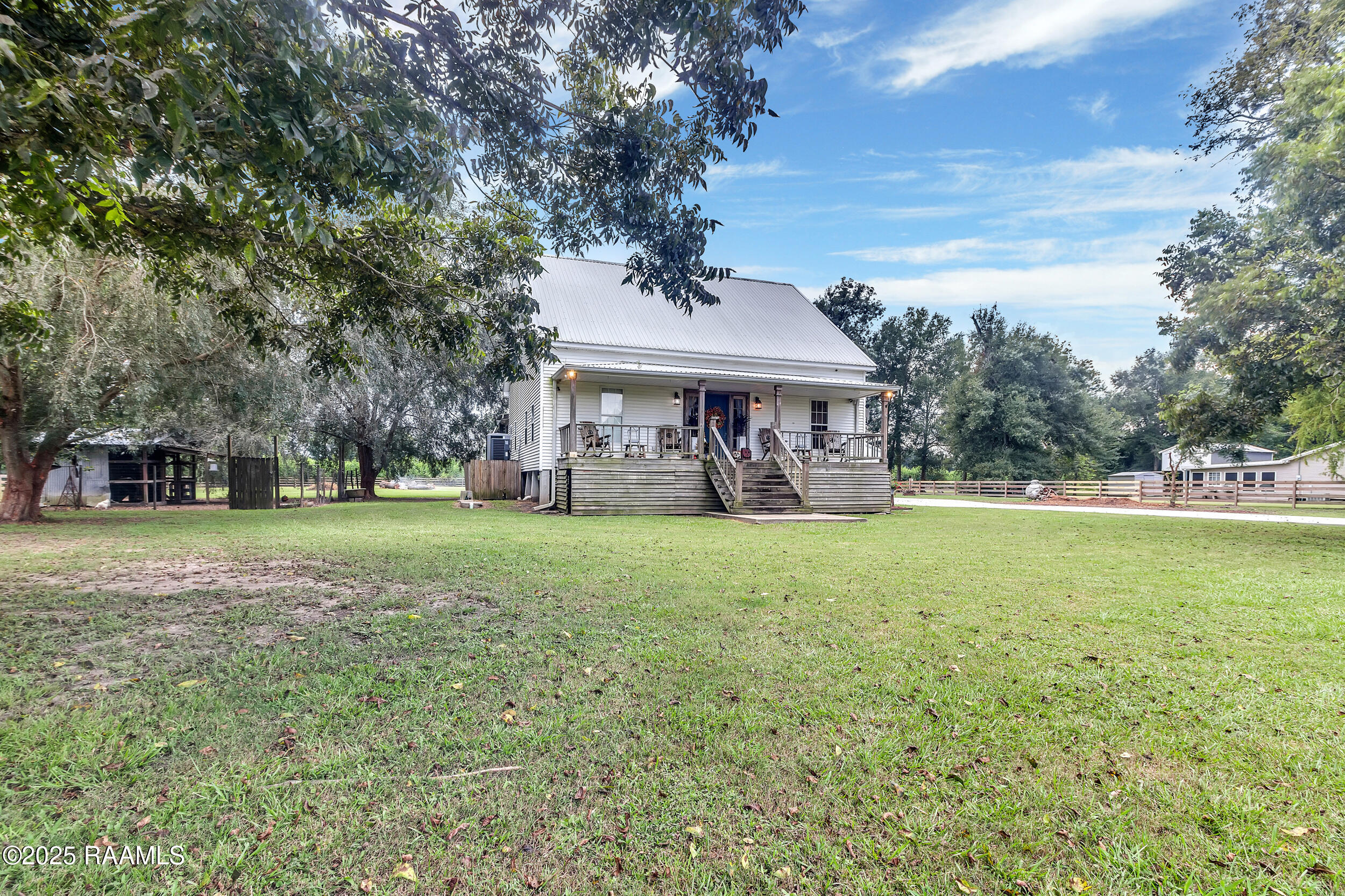 1098 Charles Marks Road Arnaudville, LA 70512 - Photo 1 of 35 4_img_3297