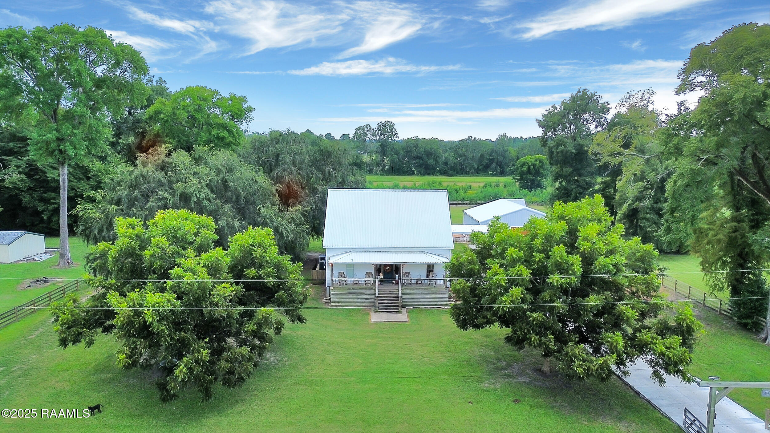 1098 Charles Marks Road Arnaudville, LA 70512 - Photo 4 of 35 33_dji_fly_20250818_133602_778_175554231