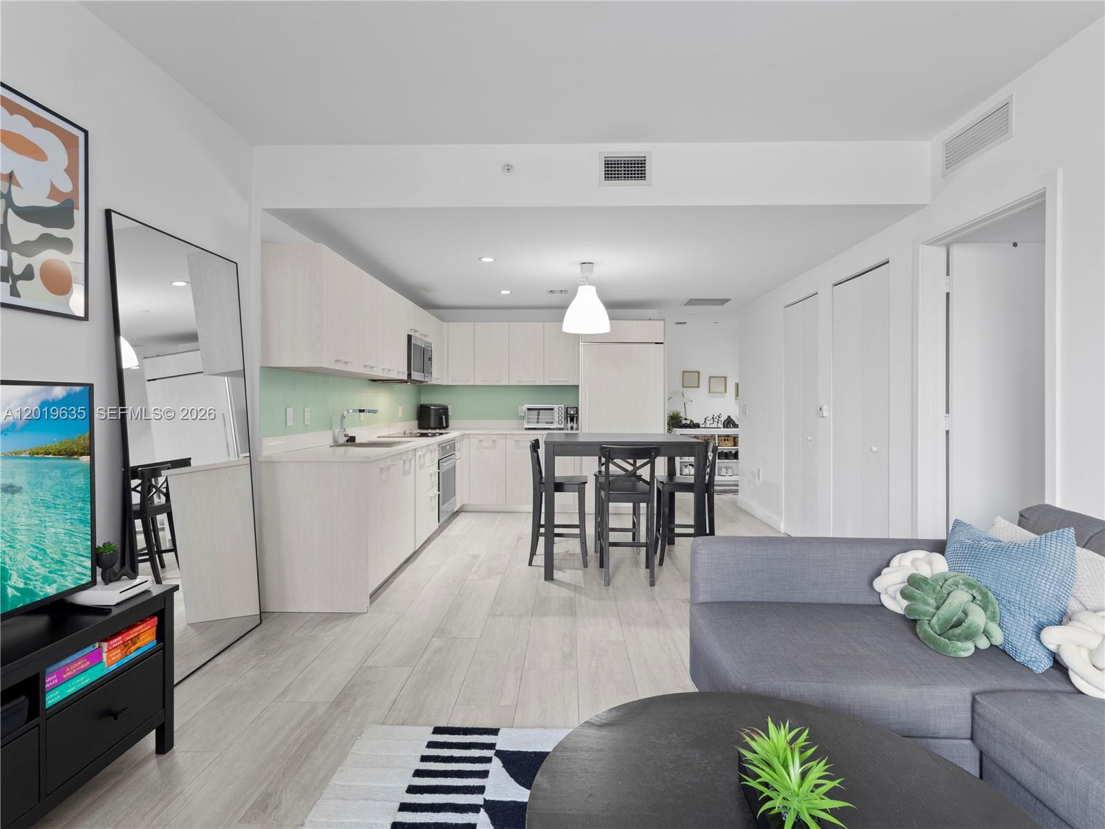 55 Southwest 9th Street, Unit 1810 Miami, FL 33130 - Photo 19 of 47