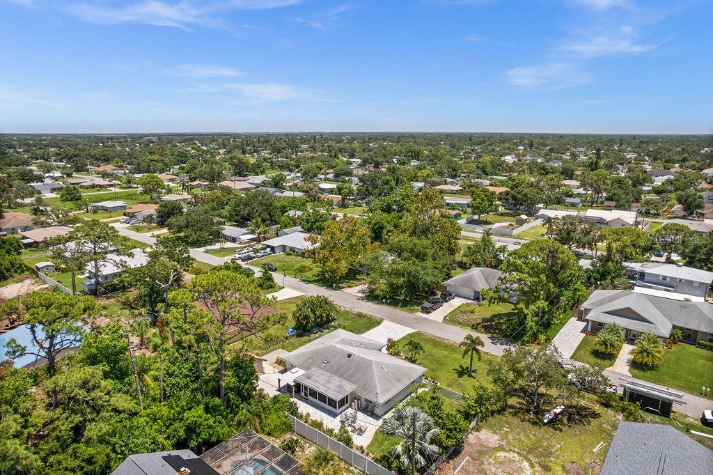 1024 Horizon Road Venice, FL 34293 - Photo 10 of 39