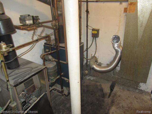 26509 Inkster Road Flat Rock, MI 48134 - Photo 38 of 46 IMG_3322.jpg