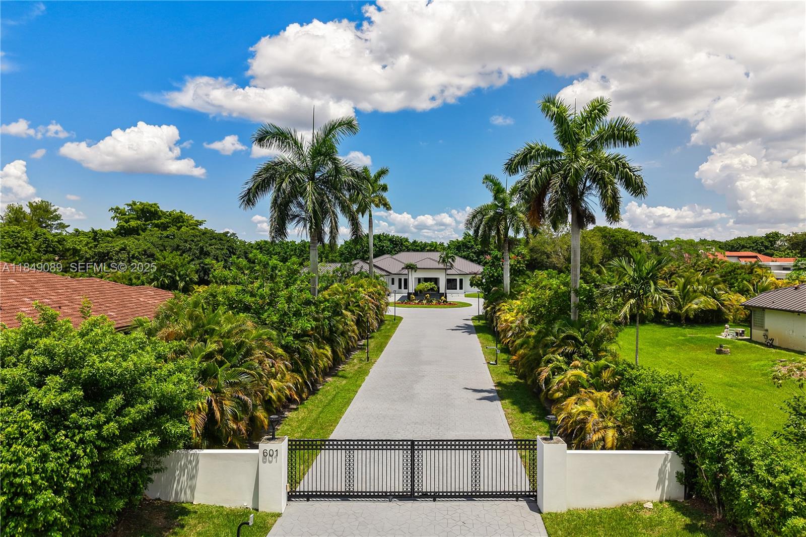 601 Ranch Road Weston, FL 33326 - Photo 2 of 75 Private entry with automatic gates at the front entrance.