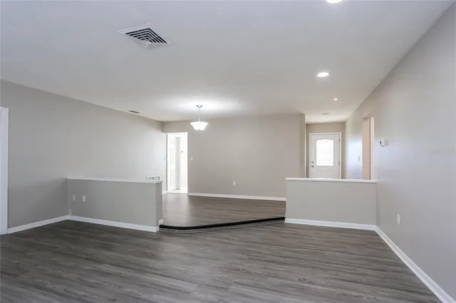 $2,095 | 6935 301st Avenue North, Clearwater, FL 33761