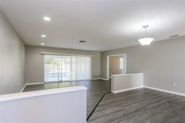 $2,095 | 6935 301st Avenue North, Clearwater, FL 33761