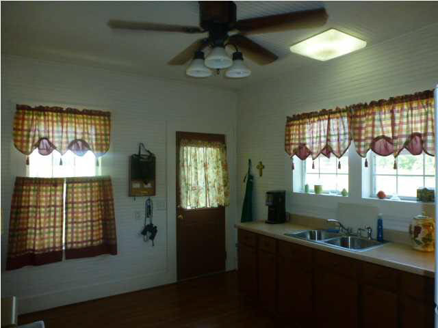 536 Ratliff Ferry Road Canton, MS 39046 - Photo 9 of 17 Photo 9