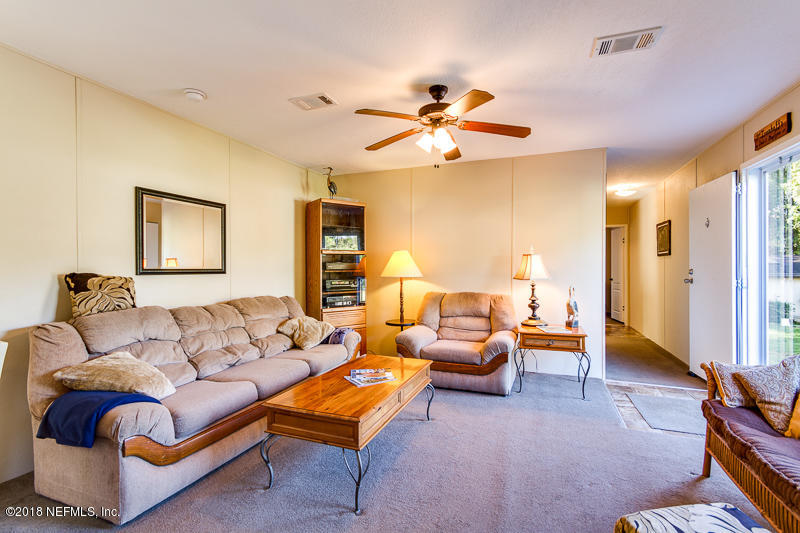 108 Ross Road Satsuma, FL 32189 - Photo 12 of 56 Family Room