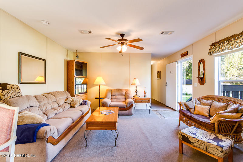 108 Ross Road Satsuma, FL 32189 - Photo 14 of 56 Family Room