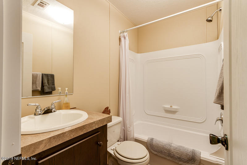 108 Ross Road Satsuma, FL 32189 - Photo 24 of 56 2nd Bathroom